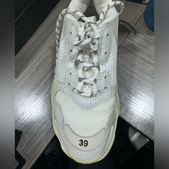 Balenciaga shoes - Picture 3 of 13